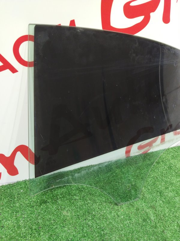 Стекло боковое, 1500 рублей, Красноярск