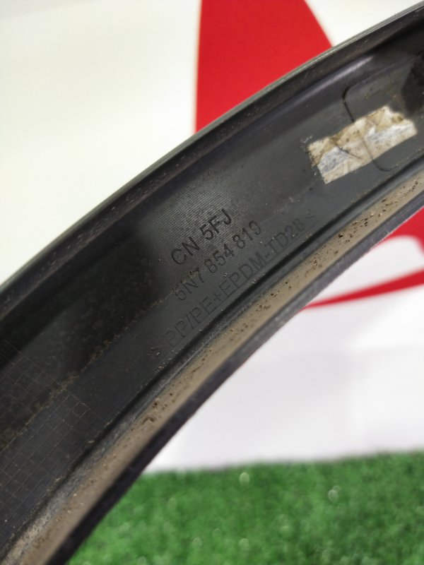 Накладка на крыло, 2000 рублей, Красноярск