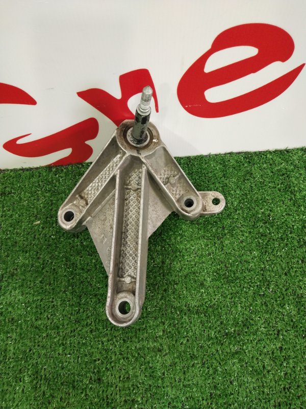 Кронштейн КПП, 1000 рублей, Красноярск