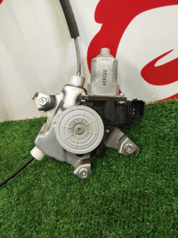 Стеклоподъемник, 1000 рублей, Красноярск