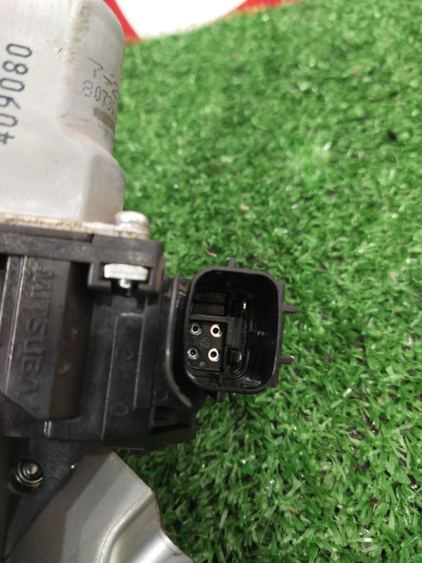 Стеклоподъемник, 1000 рублей, Красноярск