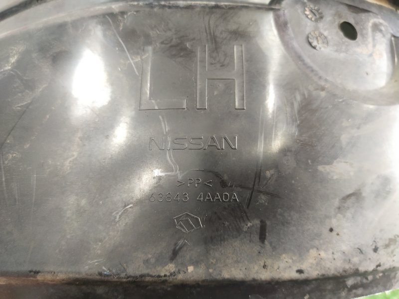 Подкрылок, 1500 рублей, Красноярск