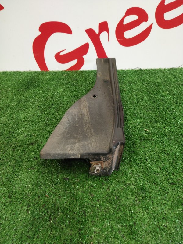 Подкрылок, 500 рублей, Красноярск