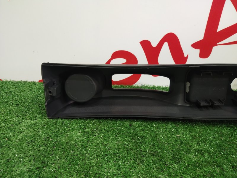 Консоль между сидений, 800 рублей, Красноярск