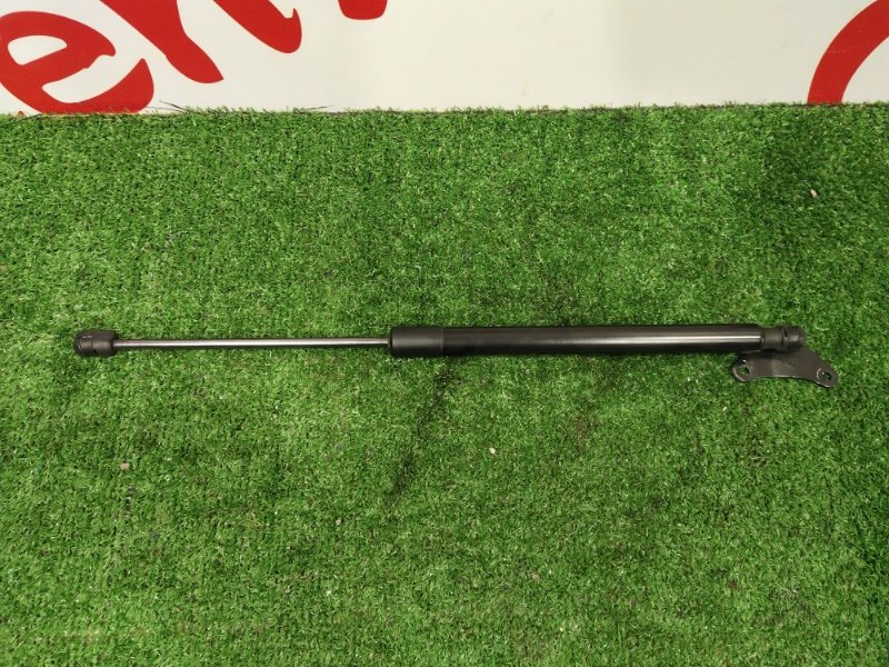 Амортизатор багажника, 500 рублей, Красноярск