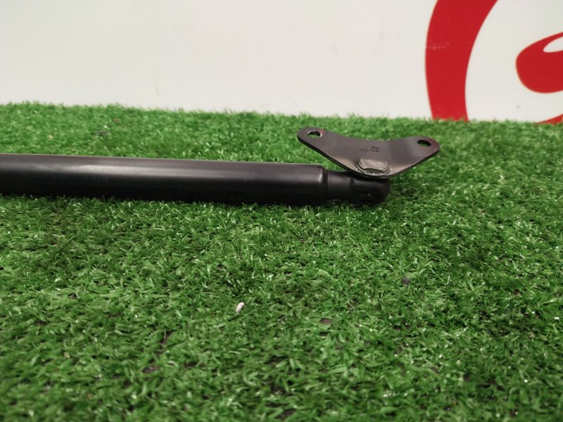 Амортизатор багажника, 500 рублей, Красноярск