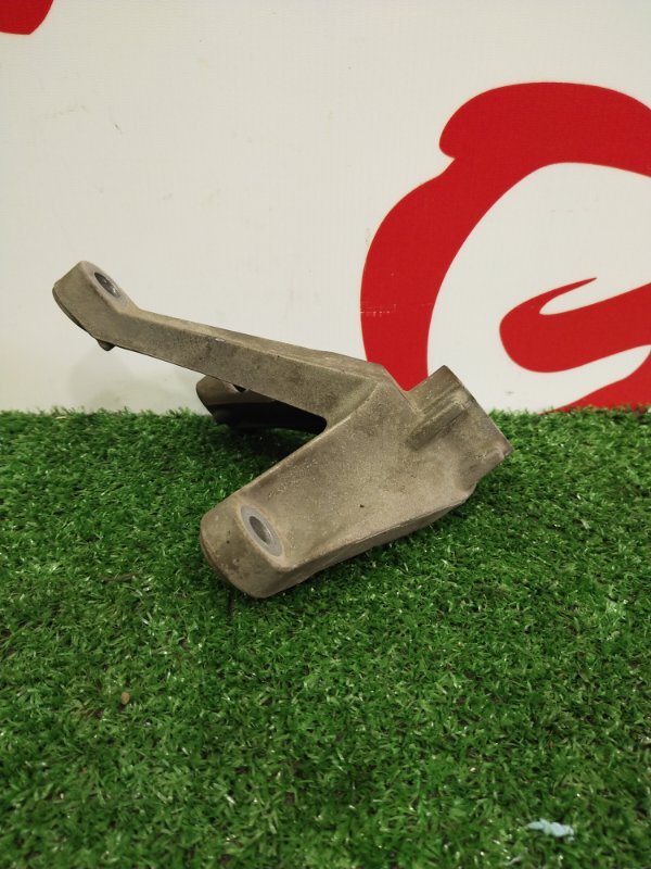 Кронштейн КПП, 1000 рублей, Красноярск