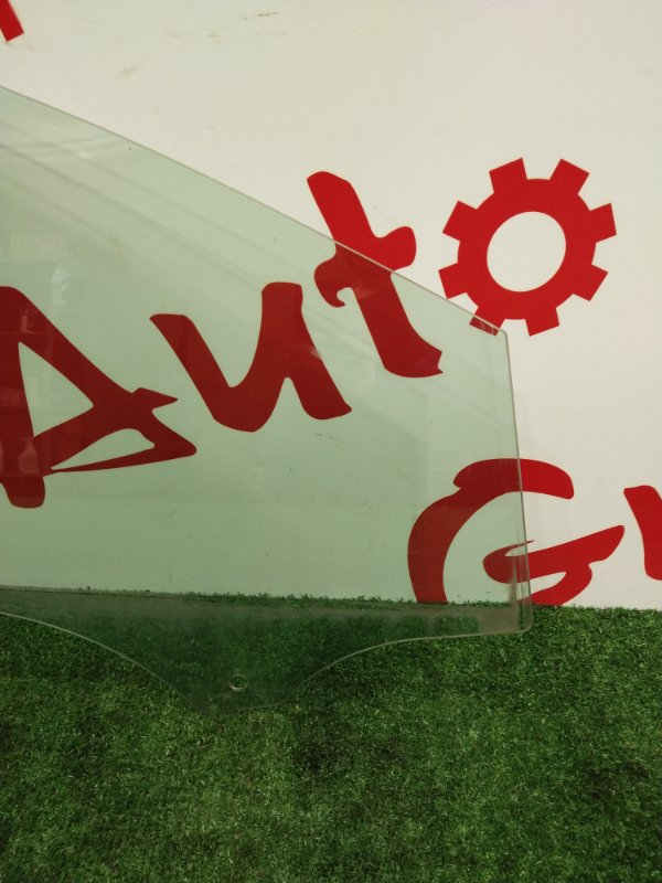 Стекло боковое, 1700 рублей, Красноярск