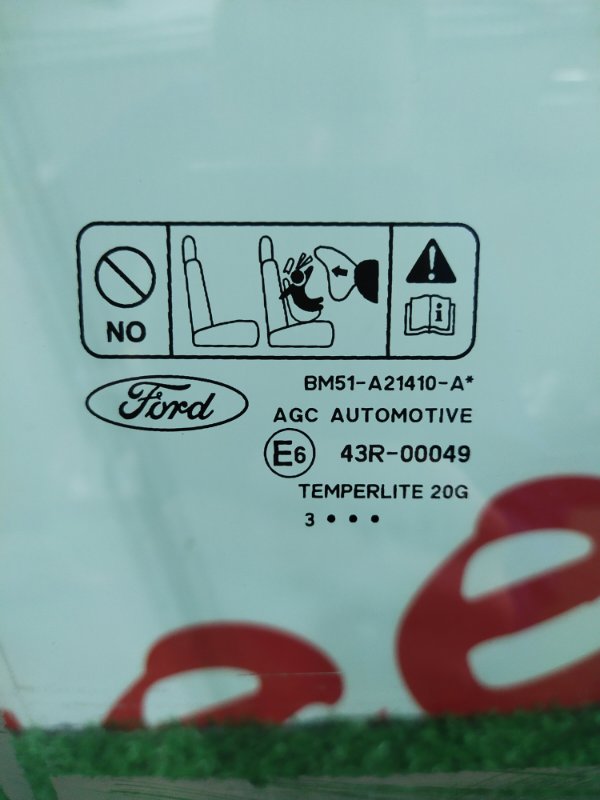 Стекло боковое, 1700 рублей, Красноярск