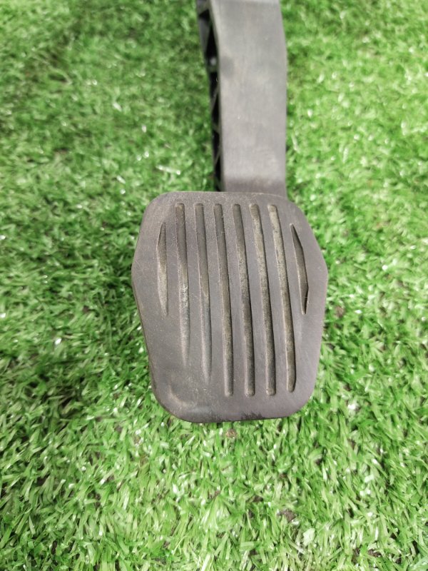 Педаль сцепления, 1000 рублей, Красноярск