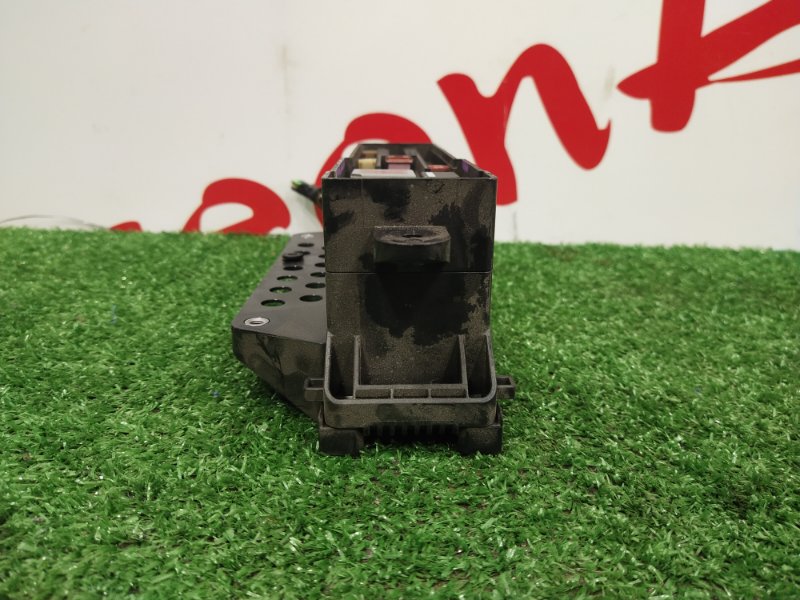 Блок предохранителей салонный, 1000 рублей, Красноярск