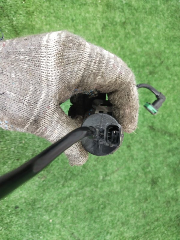 Клапан вентиляции топливного бака, 1000 рублей, Красноярск