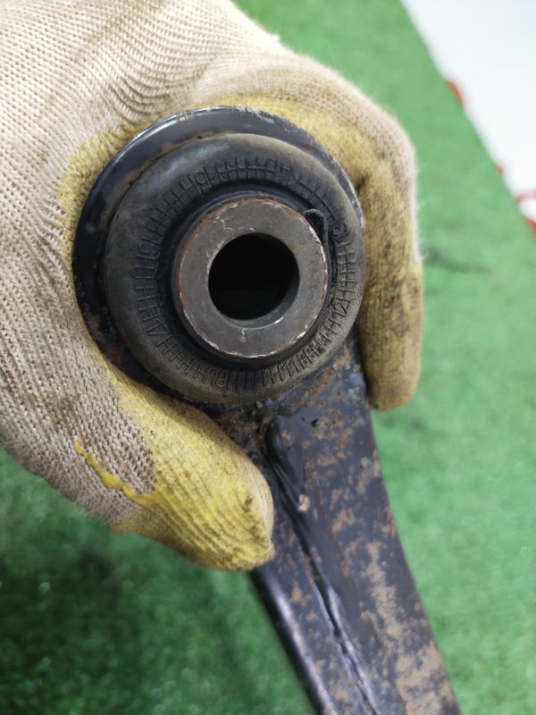 Рычаг подвески нижний, 1500 рублей, Красноярск