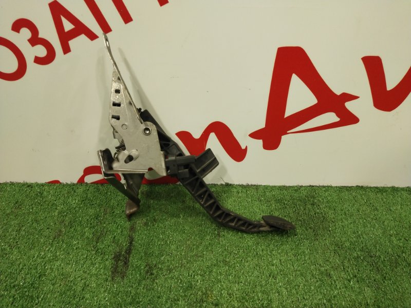 Педаль сцепления, 1000 рублей, Красноярск