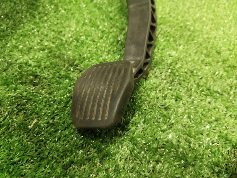 Педаль сцепления, 1000 рублей, Красноярск