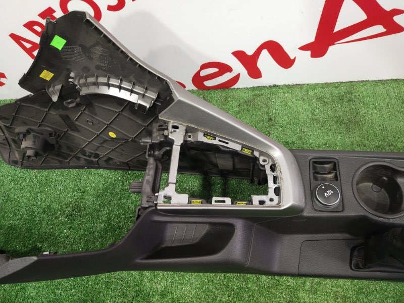 Консоль между сидений, 2000 рублей, Красноярск