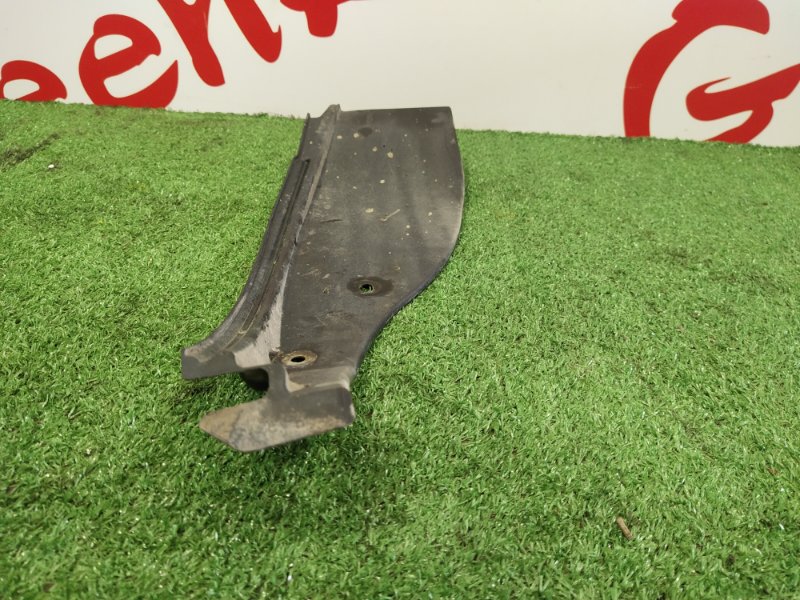 Подкрылок, 400 рублей, Красноярск