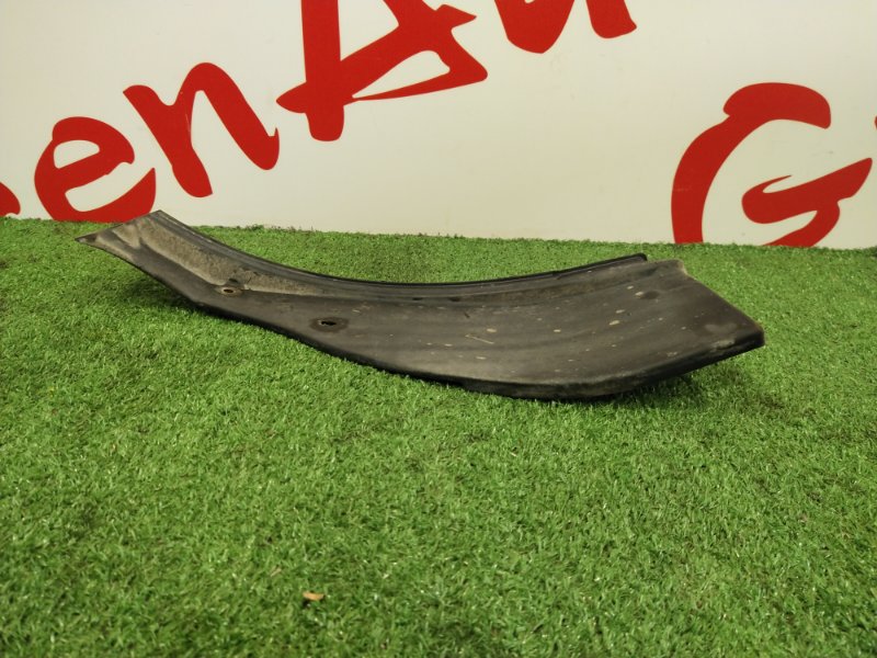 Подкрылок, 400 рублей, Красноярск