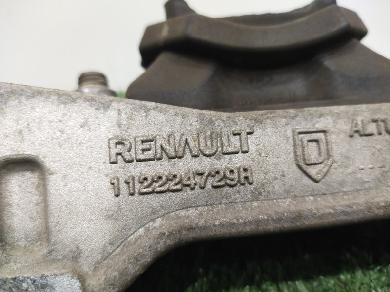 Подушка двигателя, 800 рублей, Красноярск