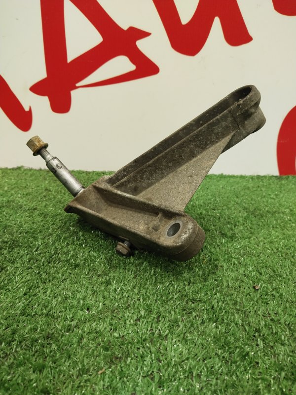 Кронштейн КПП, 1000 рублей, Красноярск