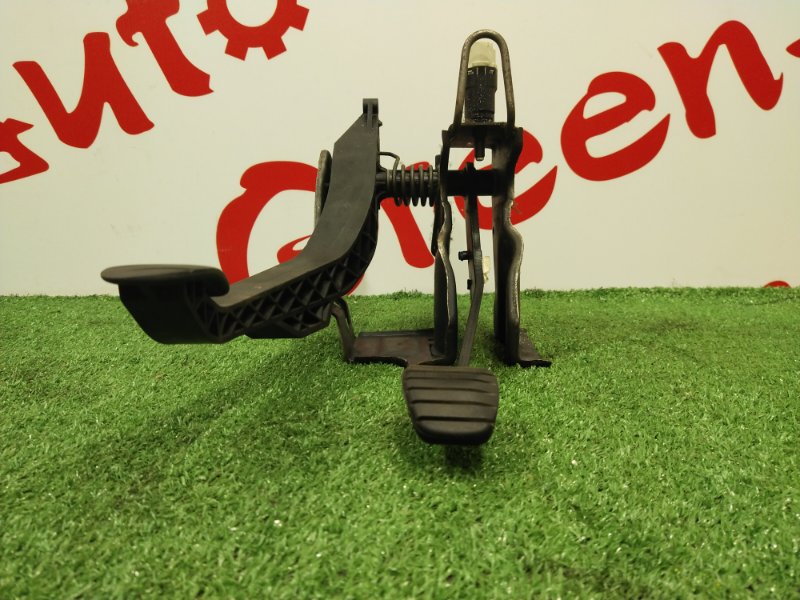 Педаль тормоза, 500 рублей, Красноярск