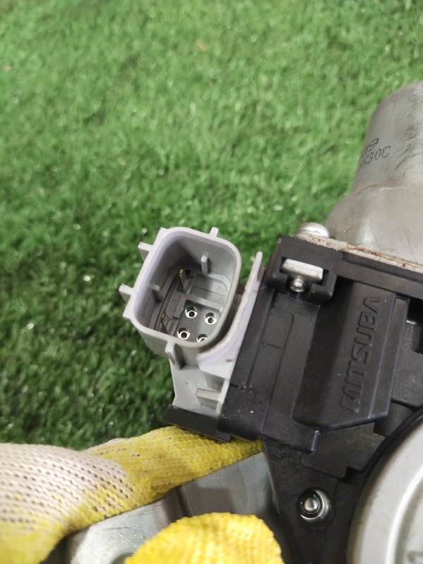 Стеклоподъемник, 1000 рублей, Красноярск