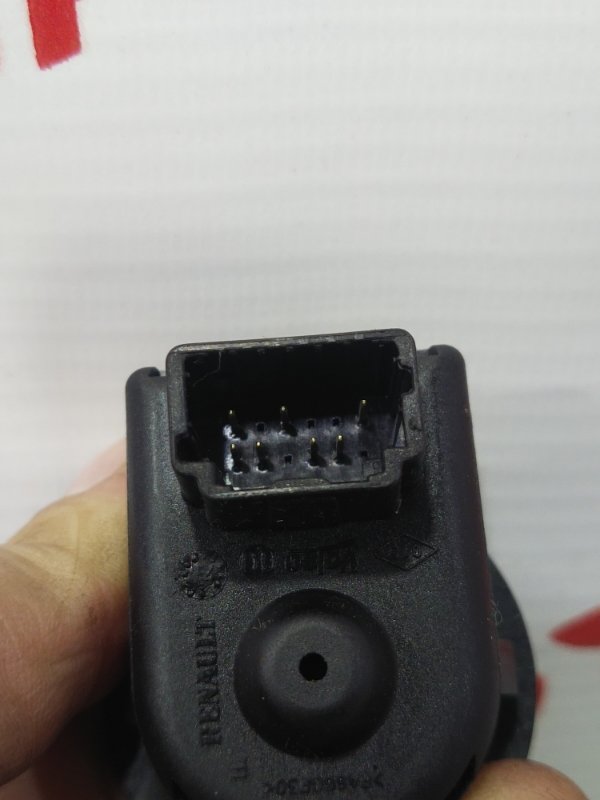 Блок управления зеркалами, 500 рублей, Красноярск