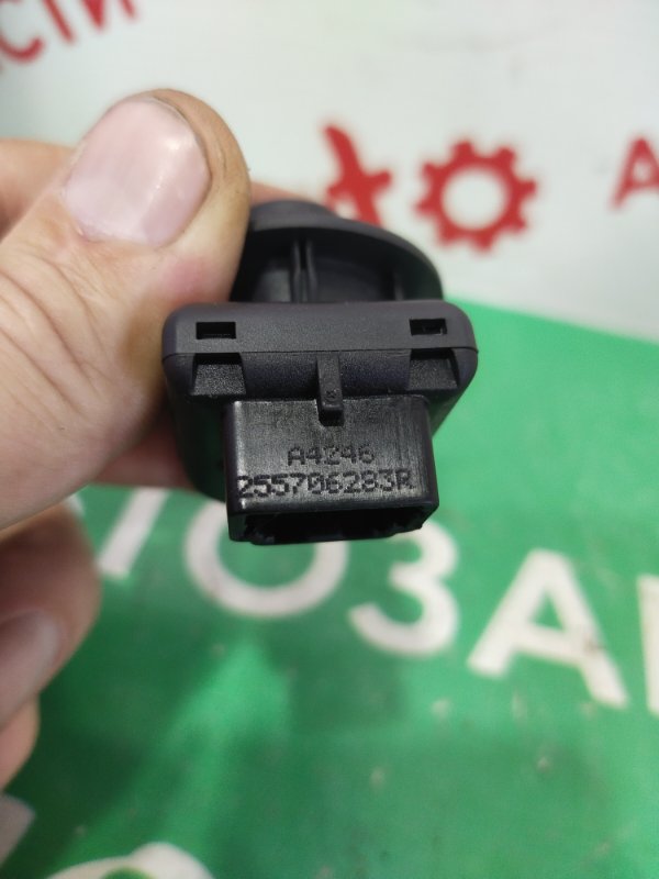 Блок управления зеркалами, 500 рублей, Красноярск