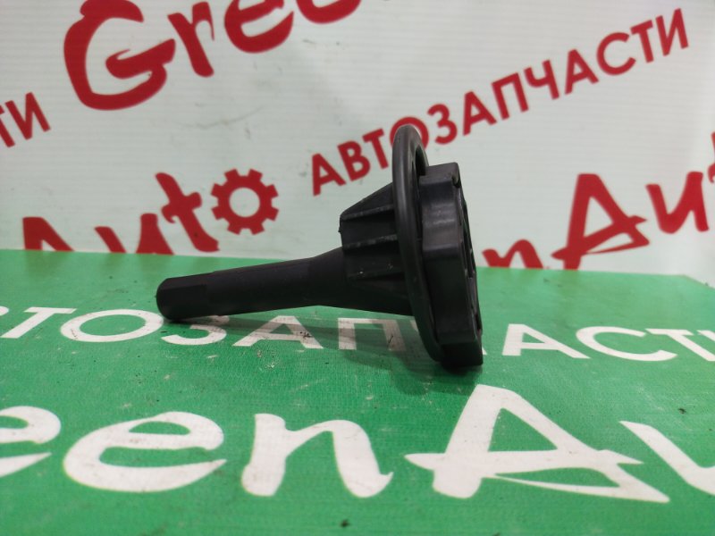 Болт крепления запасного колеса, 500 рублей, Красноярск