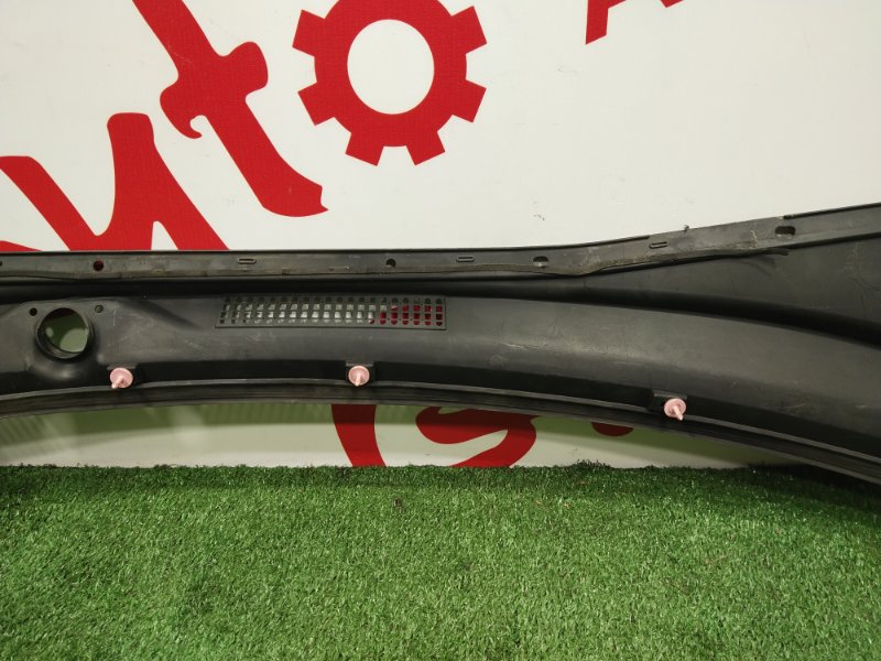 Решетка под лобовое стекло, 300 рублей, Красноярск