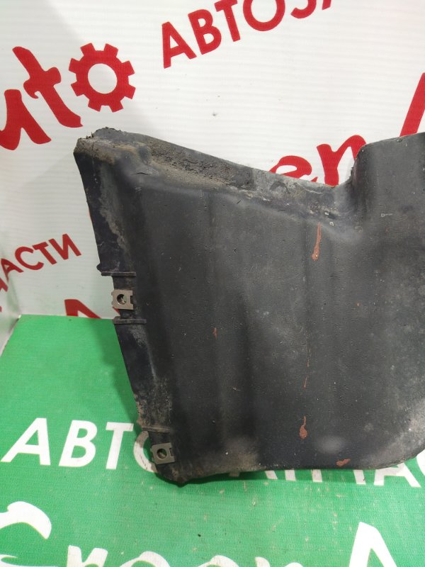 Подкрылок, 900 рублей, Красноярск