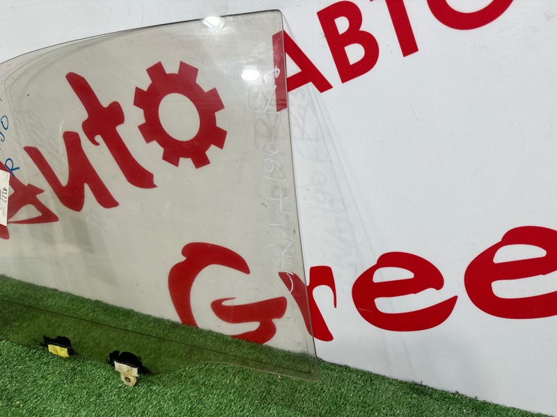 Стекло боковое, 100 рублей, Красноярск