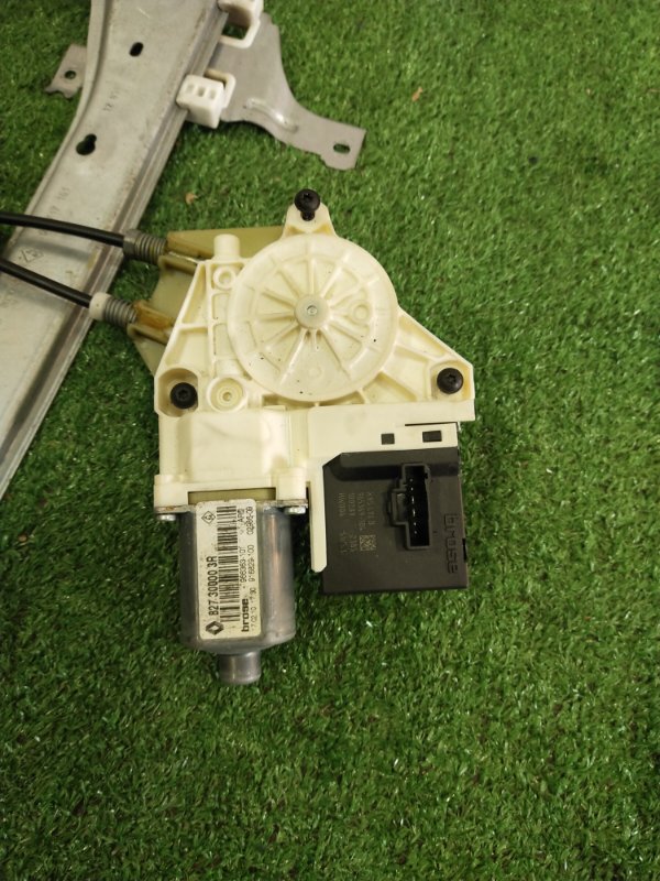 Стеклоподъемник, 1000 рублей, Красноярск