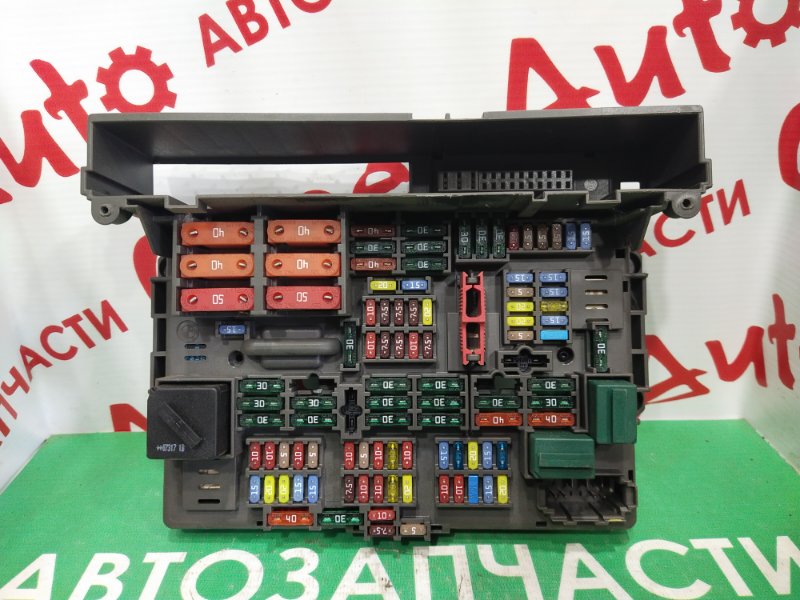 Блок предохранителей салонный, 1000 рублей, Красноярск