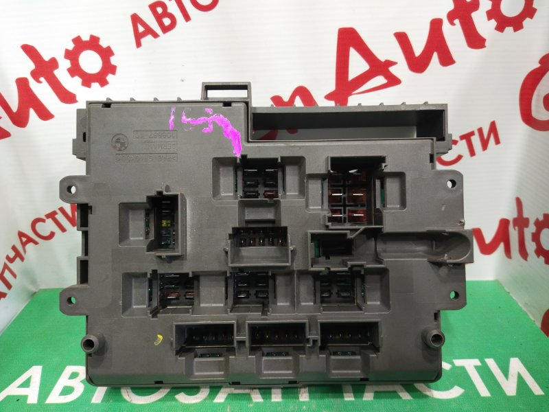 Блок предохранителей салонный, 1000 рублей, Красноярск