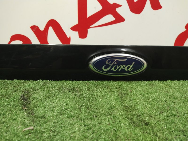 Накладка крышки багажника, 2000 рублей, Красноярск