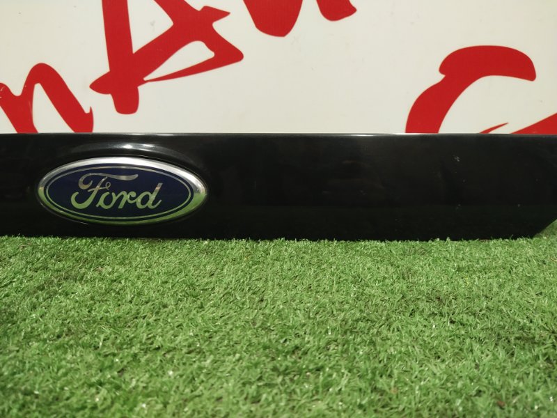 Накладка крышки багажника, 2000 рублей, Красноярск