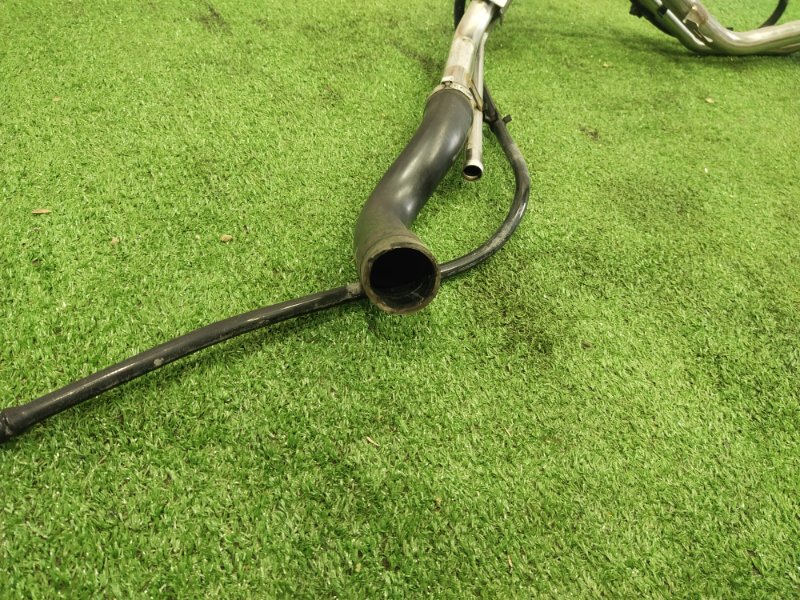 Горловина топливного бака, 2000 рублей, Красноярск