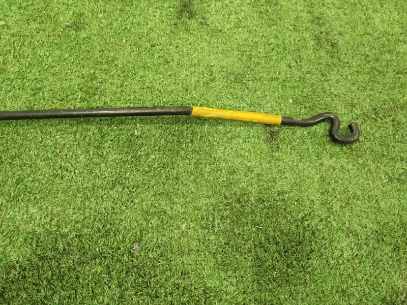 Упор капота, 500 рублей, Красноярск