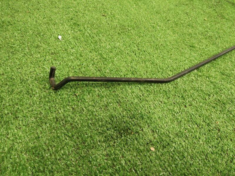 Упор капота, 500 рублей, Красноярск