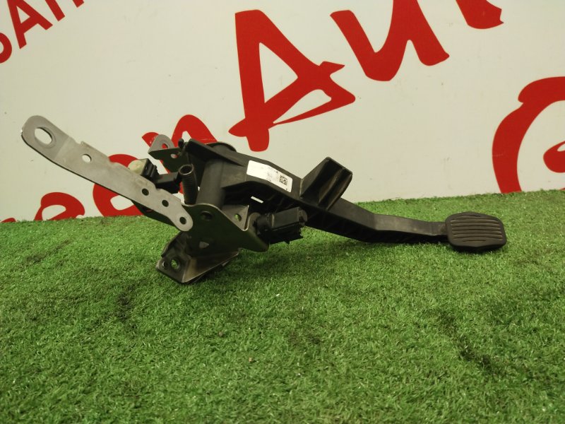 Педаль сцепления, 1000 рублей, Красноярск