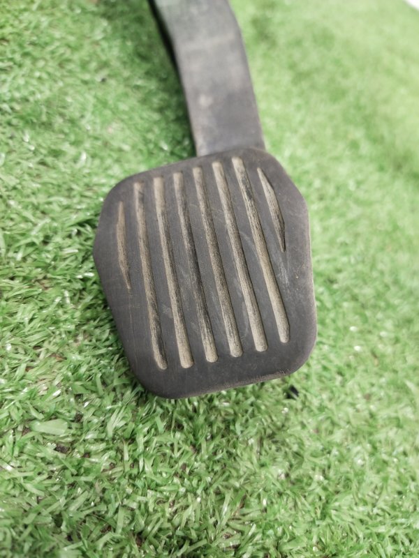 Педаль сцепления, 1000 рублей, Красноярск