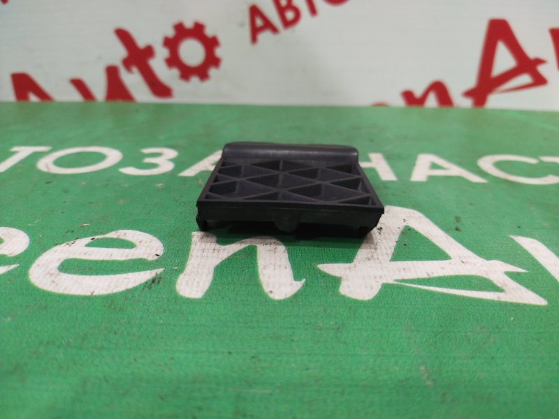 Заглушка буксировочного крюка, 100 рублей, Красноярск