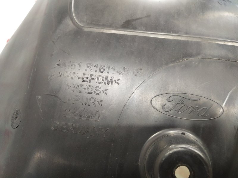 Подкрылок, 600 рублей, Красноярск