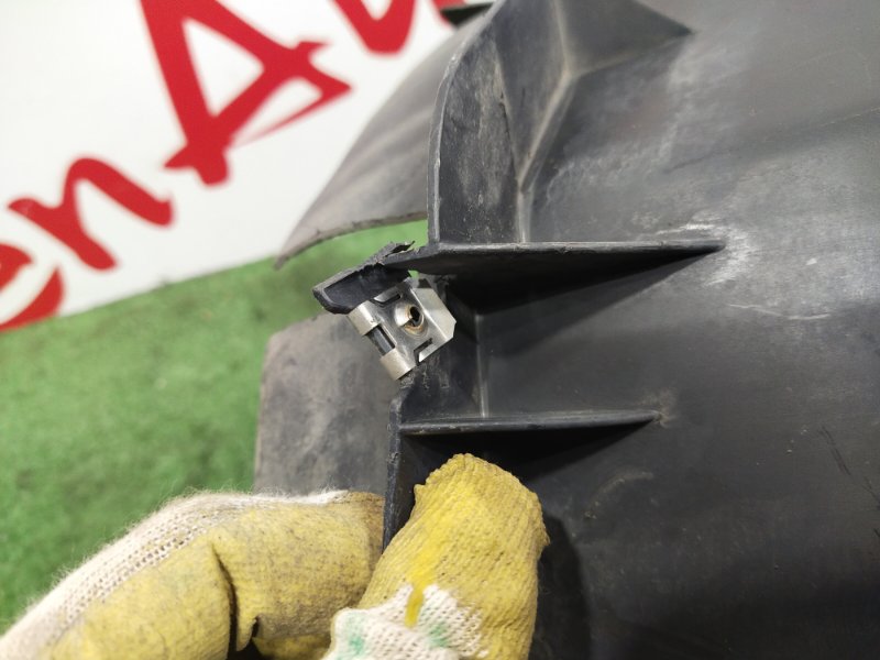 Подкрылок, 600 рублей, Красноярск