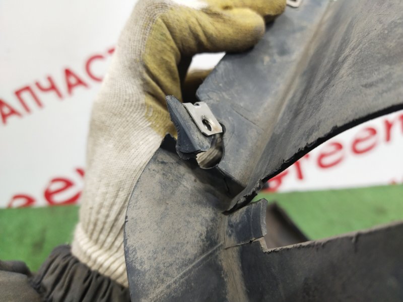 Подкрылок, 600 рублей, Красноярск