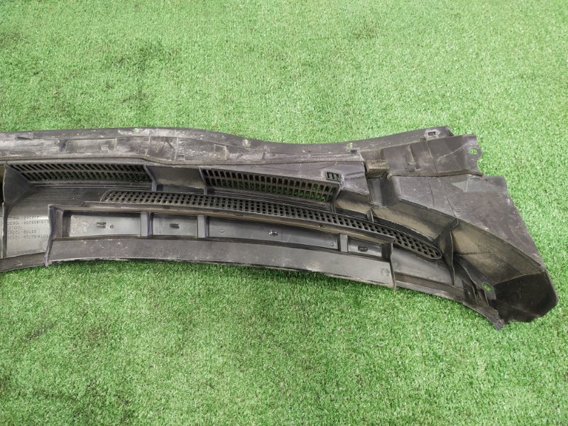 Решетка под лобовое стекло, 300 рублей, Красноярск