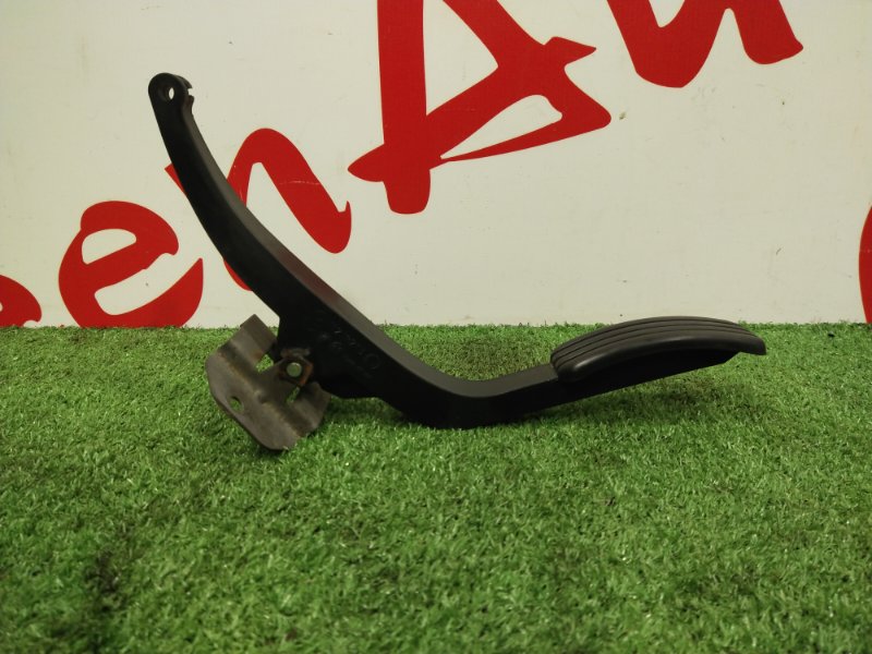 Педаль газа, 500 рублей, Красноярск