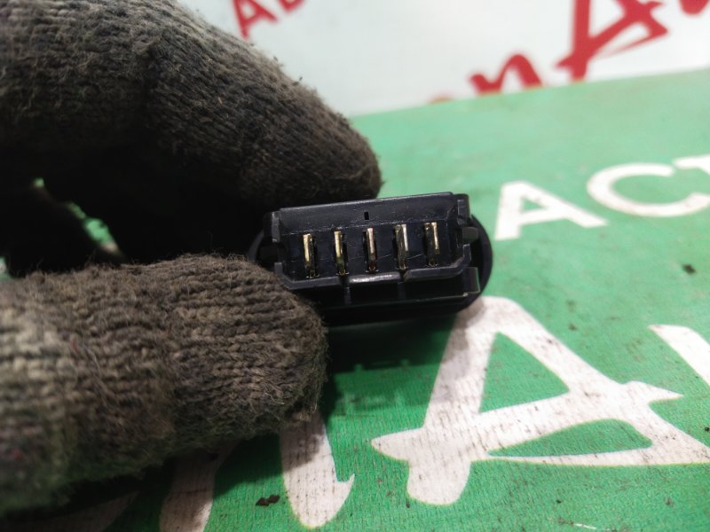 Кнопка стеклоподъемника, 300 рублей, Красноярск