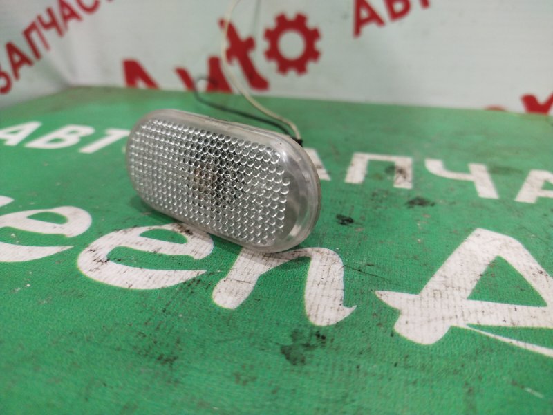 Повторитель поворота в крыло, 200 рублей, Красноярск